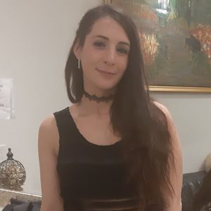 Meet your Posher, Eva